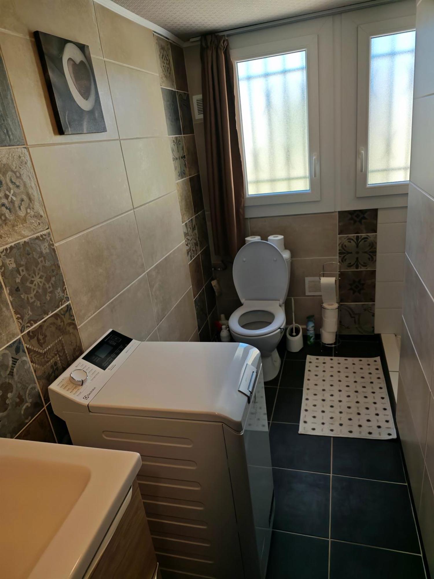 Appartement Top Entre Mer Et Montagne Thezan-les-Beziers Extérieur photo